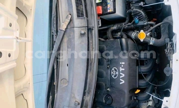 Buy Used Toyota Vitz White Car in Accra in Greater Accra Buy Used Toyota Vitz White Car in Accra in Greater Accra