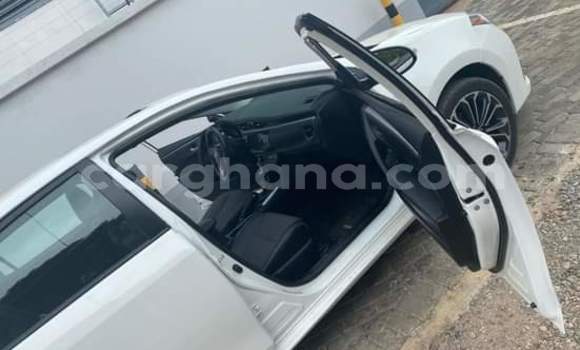 Buy Used Toyota Corolla White Car in Sekondi–Takoradi Metropolitan in Western Buy Used Toyota Corolla White Car in Sekondi–Takoradi Metropolitan in Western