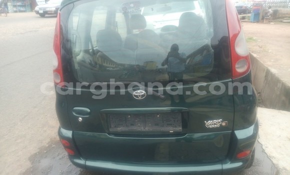 Ra Àlòkù Toyota Yaris Verso Alawọ ewe Ọkọ̀ in Sekondi–Takoradi Metropolitan ni Oorun