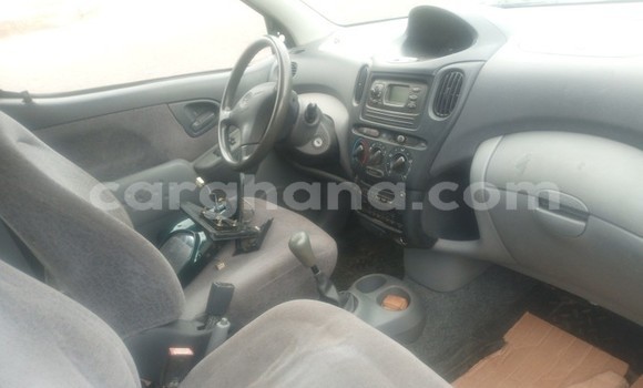 Ra Àlòkù Toyota Yaris Verso Alawọ ewe Ọkọ̀ in Sekondi–Takoradi Metropolitan ni Oorun Ra Àlòkù Toyota Yaris Verso Alawọ ewe Ọkọ̀ in Sekondi–Takoradi Metropolitan ni Oorun