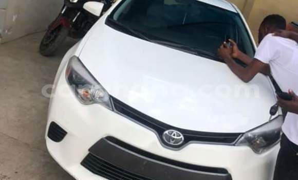 Buy Used Toyota Corolla White Car in Sekondi–Takoradi Metropolitan in Western Buy Used Toyota Corolla White Car in Sekondi–Takoradi Metropolitan in Western