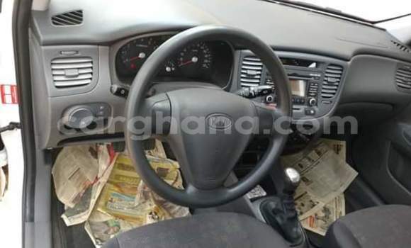 Sayi Na hannu Kia Rio White Mota in Sekondi–Takoradi Metropolitan a Yamma Sayi Na hannu Kia Rio White Mota in Sekondi–Takoradi Metropolitan a Yamma