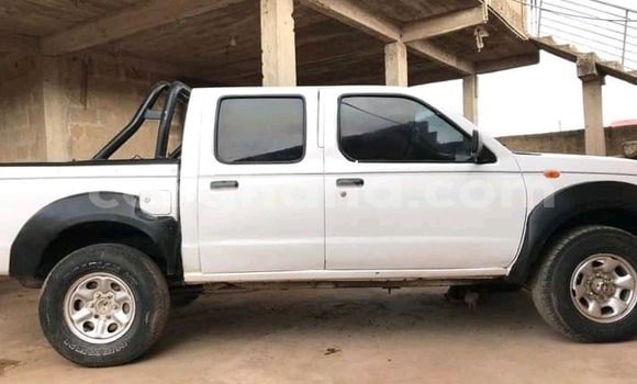 Buy Used Nissan Pickup White Car in Accra in Greater Accra Buy Used Nissan Pickup White Car in Accra in Greater Accra