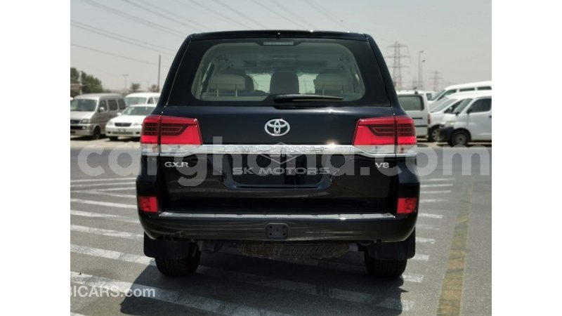 Big with watermark toyota land cruiser ashanti import dubai 35448