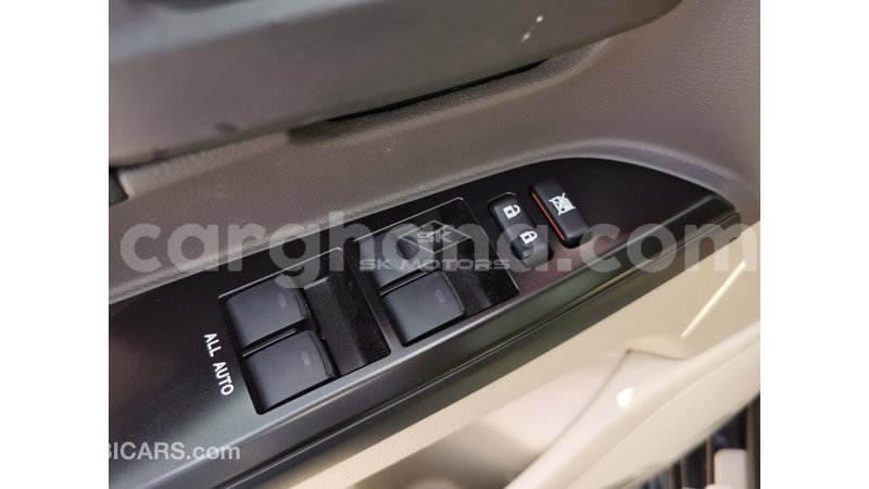 Big with watermark toyota land cruiser ashanti import dubai 35448