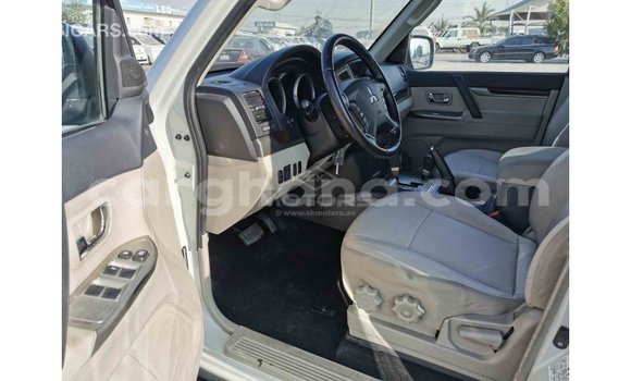 Sayi Imported Mitsubishi Pajero White Mota in Import - Dubai a Ashanti Sayi Imported Mitsubishi Pajero White Mota in Import - Dubai a Ashanti
