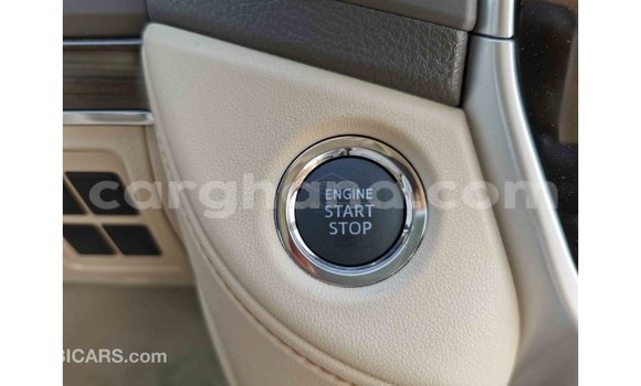 Sayi Imported Toyota Land Cruiser White Mota in Import - Dubai a Ashanti Sayi Imported Toyota Land Cruiser White Mota in Import - Dubai a Ashanti
