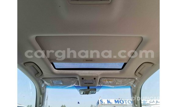 Sayi Imported Toyota Land Cruiser White Mota in Import - Dubai a Ashanti Sayi Imported Toyota Land Cruiser White Mota in Import - Dubai a Ashanti