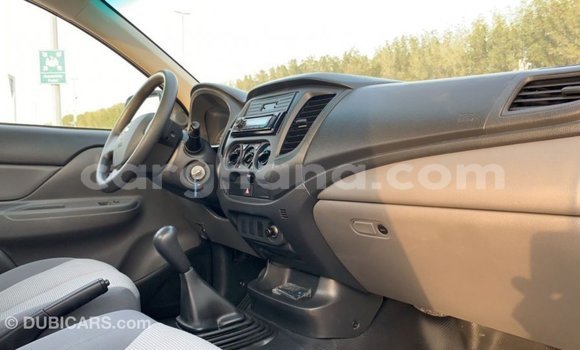 Ra Imported Mitsubishi L200 funfun Ọkọ̀ in Import - Dubai ni Ashanti Ra Imported Mitsubishi L200 funfun Ọkọ̀ in Import - Dubai ni Ashanti