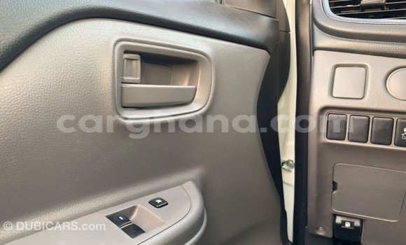 Ra Imported Mitsubishi L200 funfun Ọkọ̀ in Import - Dubai ni Ashanti Ra Imported Mitsubishi L200 funfun Ọkọ̀ in Import - Dubai ni Ashanti