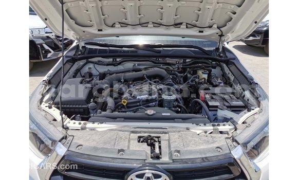 Buy Import Toyota Hilux White Car in Import - Dubai in Ashanti Buy Import Toyota Hilux White Car in Import - Dubai in Ashanti