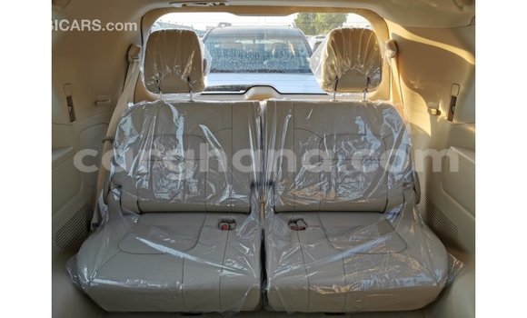 Buy Import Toyota Land Cruiser White Car in Import - Dubai in Ashanti Buy Import Toyota Land Cruiser White Car in Import - Dubai in Ashanti