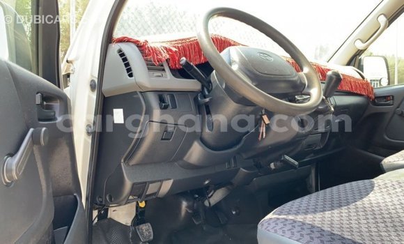 Buy Import Toyota Hiace White Car in Import - Dubai in Ashanti Buy Import Toyota Hiace White Car in Import - Dubai in Ashanti