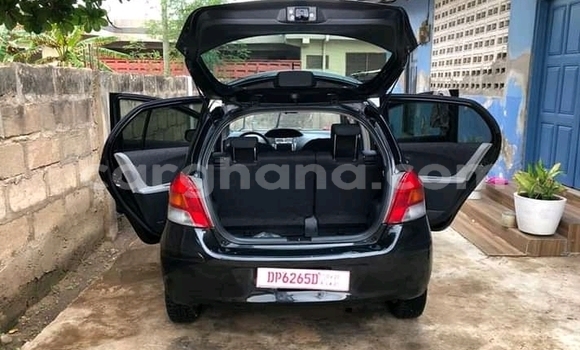 Ra Àlòkù Toyota Vitz Black Ọkọ̀ in Accra ni Greater Accra