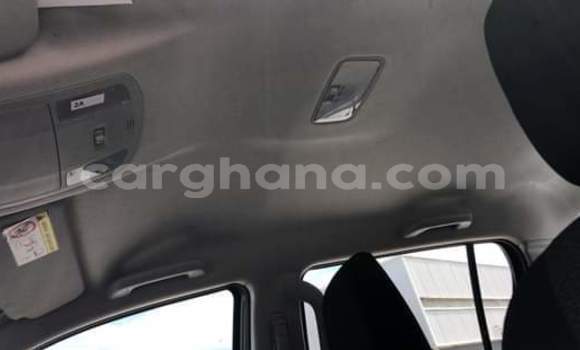 Sayi Na hannu Toyota Hilux Surf Azurfa Mota in Sekondi–Takoradi Metropolitan a Yamma Sayi Na hannu Toyota Hilux Surf Azurfa Mota in Sekondi–Takoradi Metropolitan a Yamma