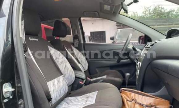 Sayi Na hannu Toyota Yaris Black Mota in Sekondi–Takoradi Metropolitan a Yamma Sayi Na hannu Toyota Yaris Black Mota in Sekondi–Takoradi Metropolitan a Yamma