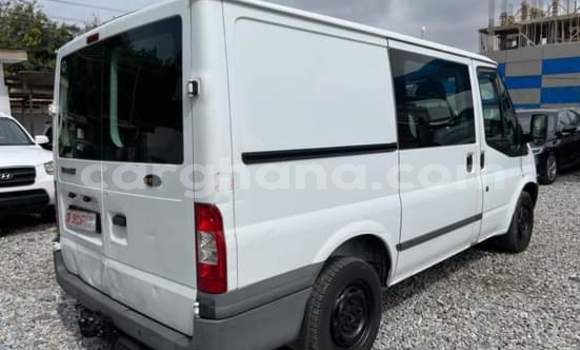 Sayi Na hannu Ford Fiesta White Mota in Sekondi–Takoradi Metropolitan a Yamma Sayi Na hannu Ford Fiesta White Mota in Sekondi–Takoradi Metropolitan a Yamma