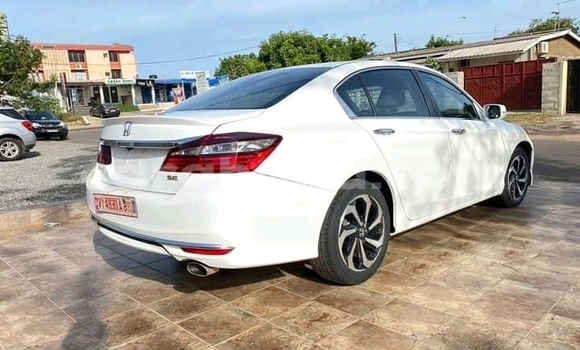 Buy Used Honda Accord White Car in Accra in Greater Accra Buy Used Honda Accord White Car in Accra in Greater Accra