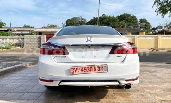 Buy Used Honda Accord White Car in Accra in Greater Accra Buy Used Honda Accord White Car in Accra in Greater Accra