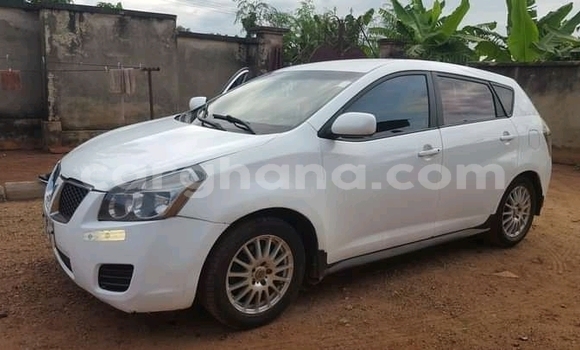 Ra Àlòkù Pontiac Vibe funfun Ọkọ̀ in Accra ni Greater Accra