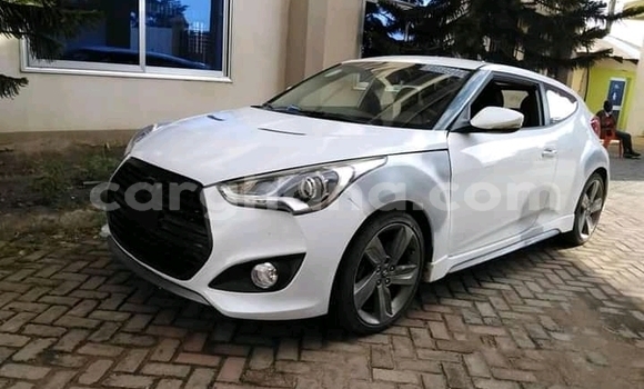 Sayi Na hannu Hyundai Veloster White Mota in Accra a Greater Accra Sayi Na hannu Hyundai Veloster White Mota in Accra a Greater Accra