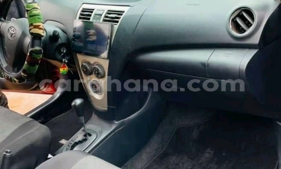 Sayi Na hannu Toyota Yaris Red Mota in Accra a Greater Accra Sayi Na hannu Toyota Yaris Red Mota in Accra a Greater Accra