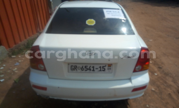 Buy Used Hyundai Accent White Car in Tema in Greater Accra Buy Used Hyundai Accent White Car in Tema in Greater Accra