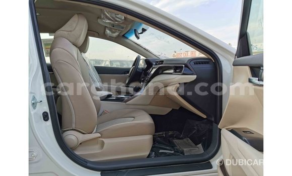 Buy Import Toyota Camry White Car in Import - Dubai in Ashanti Buy Import Toyota Camry White Car in Import - Dubai in Ashanti