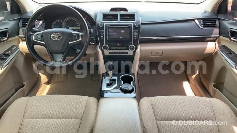 Big with watermark toyota camry ashanti import dubai 35618