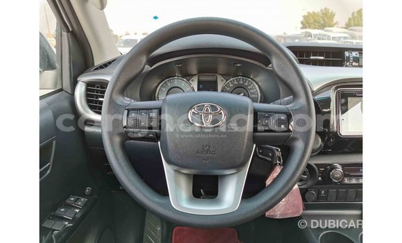 Ra Imported Toyota Hilux funfun Ọkọ̀ in Import - Dubai ni Ashanti Ra Imported Toyota Hilux funfun Ọkọ̀ in Import - Dubai ni Ashanti