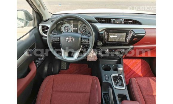 Ra Imported Toyota Hilux funfun Ọkọ̀ in Import - Dubai ni Ashanti Ra Imported Toyota Hilux funfun Ọkọ̀ in Import - Dubai ni Ashanti