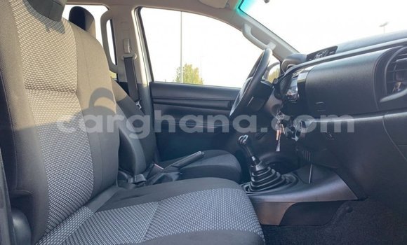Ra Imported Toyota Hilux funfun Ọkọ̀ in Import - Dubai ni Ashanti Ra Imported Toyota Hilux funfun Ọkọ̀ in Import - Dubai ni Ashanti