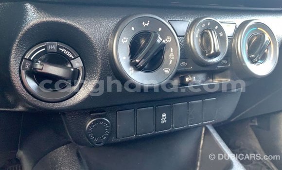 Ra Imported Toyota Hilux funfun Ọkọ̀ in Import - Dubai ni Ashanti Ra Imported Toyota Hilux funfun Ọkọ̀ in Import - Dubai ni Ashanti