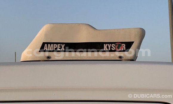 Ra Imported Nissan Urvan funfun Ọkọ̀ in Import - Dubai ni Ashanti Ra Imported Nissan Urvan funfun Ọkọ̀ in Import - Dubai ni Ashanti