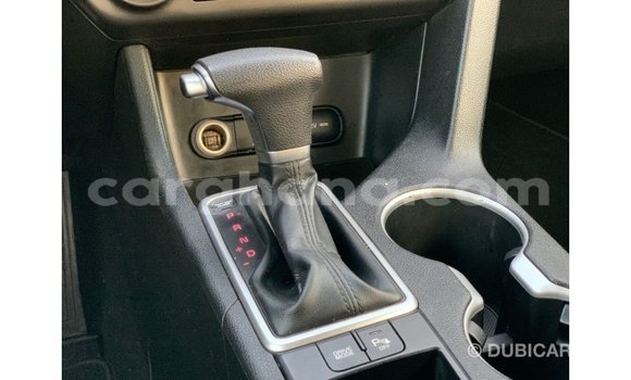 Sayi Imported Kia Sportage White Mota in Import - Dubai a Ashanti Sayi Imported Kia Sportage White Mota in Import - Dubai a Ashanti