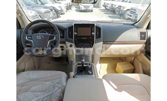 Ra Imported Toyota Land Cruiser funfun Ọkọ̀ in Import - Dubai ni Ashanti Ra Imported Toyota Land Cruiser funfun Ọkọ̀ in Import - Dubai ni Ashanti