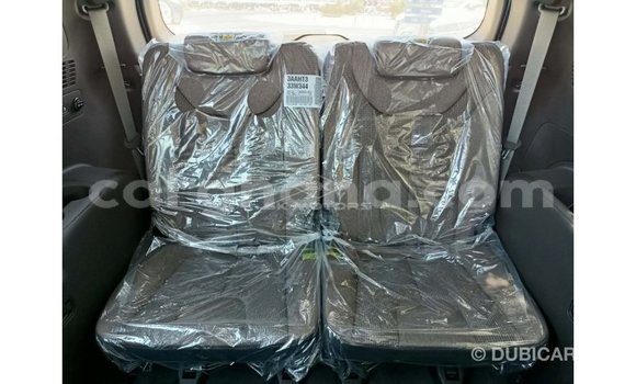 Buy Import Hyundai Santa Fe White Car in Import - Dubai in Ashanti Buy Import Hyundai Santa Fe White Car in Import - Dubai in Ashanti