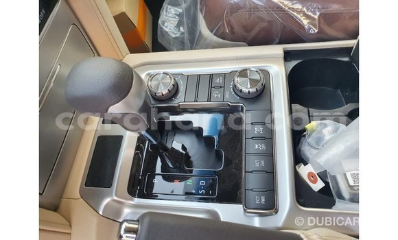 Buy Import Toyota Land Cruiser White Car in Import - Dubai in Ashanti Buy Import Toyota Land Cruiser White Car in Import - Dubai in Ashanti
