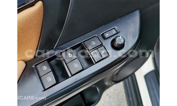 Sayi Imported Toyota Fortuner White Mota in Import - Dubai a Ashanti Sayi Imported Toyota Fortuner White Mota in Import - Dubai a Ashanti