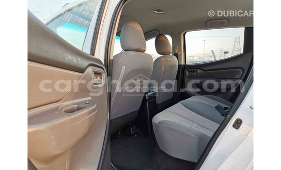 Buy Import Mitsubishi L200 White Car in Import - Dubai in Ashanti Buy Import Mitsubishi L200 White Car in Import - Dubai in Ashanti