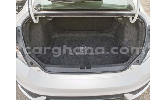 Ra Imported Honda C funfun Mọto in Import - Dubai ni Ashanti Ra Imported Honda C funfun Mọto in Import - Dubai ni Ashanti