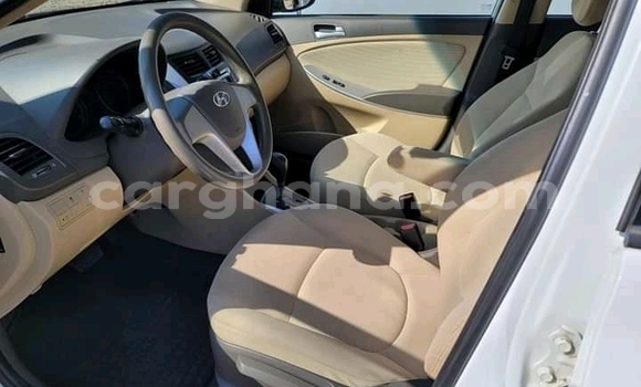 Buy Used Hyundai Accent White Car in Accra in Greater Accra Buy Used Hyundai Accent White Car in Accra in Greater Accra