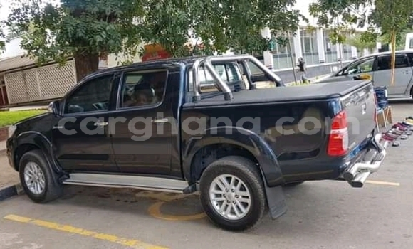 Buy Used Toyota Hilux Black Car in Accra in Greater Accra Buy Used Toyota Hilux Black Car in Accra in Greater Accra