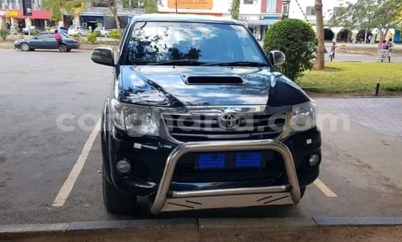 Buy Used Toyota Hilux Black Car in Accra in Greater Accra Buy Used Toyota Hilux Black Car in Accra in Greater Accra