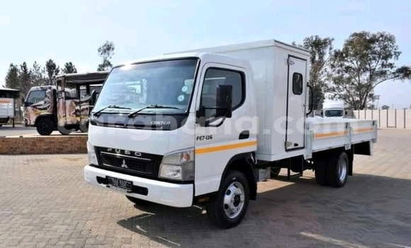 Buy Used FSO 132p White Car in Accra in Greater Accra Buy Used FSO 132p White Car in Accra in Greater Accra