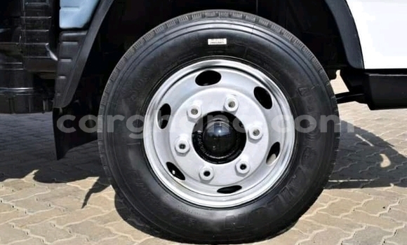 Buy Used FSO 132p White Car in Accra in Greater Accra Buy Used FSO 132p White Car in Accra in Greater Accra