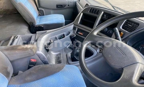 Ra Àlòkù Nissan 370Z funfun Ọkọ̀ in Accra ni Greater Accra Ra Àlòkù Nissan 370Z funfun Ọkọ̀ in Accra ni Greater Accra