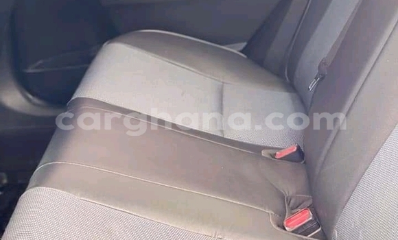 Sayi Na hannu Toyota Corolla White Mota in Accra a Greater Accra Sayi Na hannu Toyota Corolla White Mota in Accra a Greater Accra
