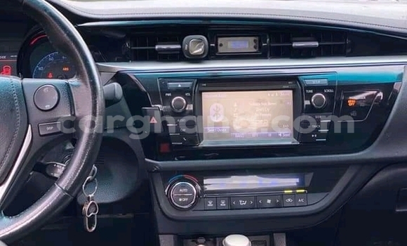 Sayi Na hannu Toyota Corolla White Mota in Accra a Greater Accra Sayi Na hannu Toyota Corolla White Mota in Accra a Greater Accra