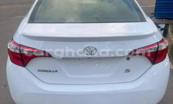 Buy Used Toyota Corolla White Car in Sekondi–Takoradi Metropolitan in Western